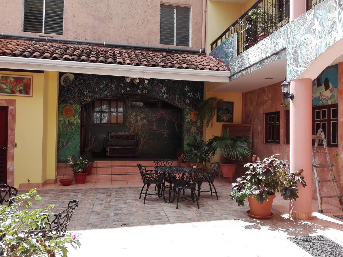 Hotel El Conquistador マナグア エクステリア 写真