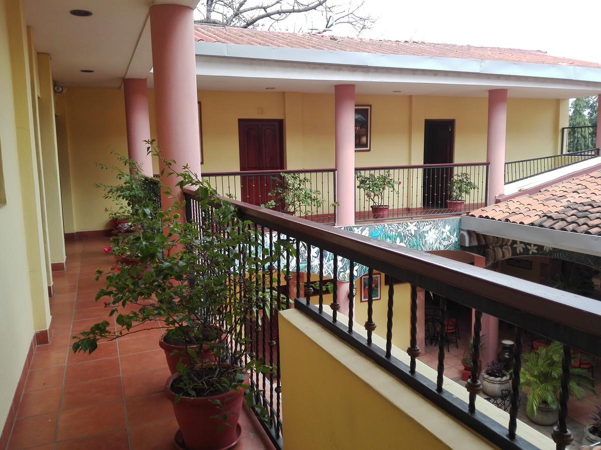 Hotel El Conquistador マナグア エクステリア 写真