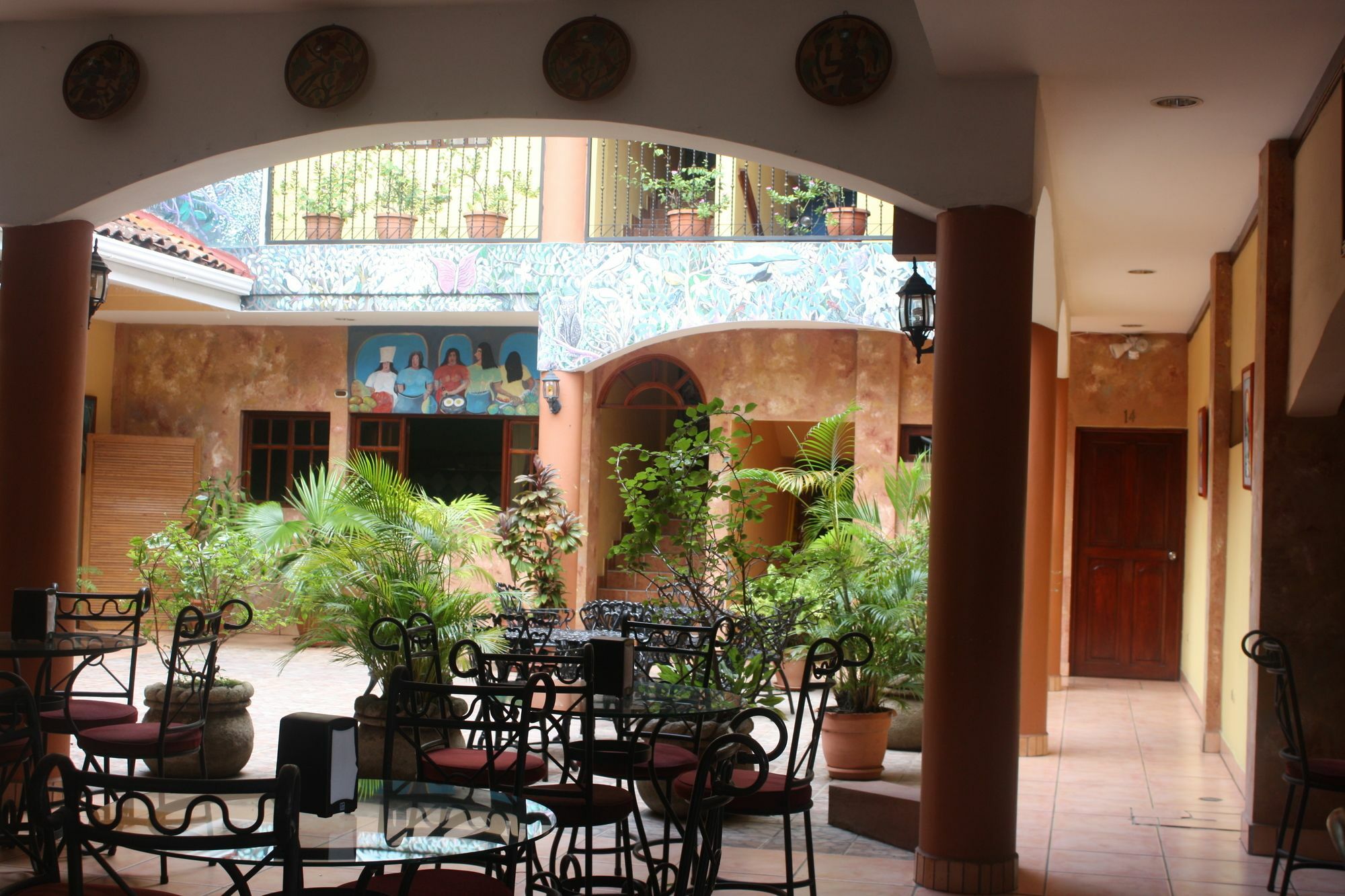Hotel El Conquistador マナグア エクステリア 写真